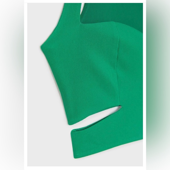 Stradivarius cut out Green Top - Picture 5 of 5